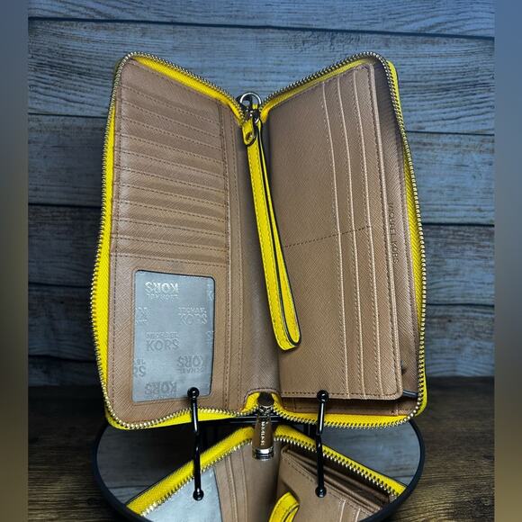 Micheal Kors - Large Zip Around Wristlet - Yellow - Picture 3 of 4